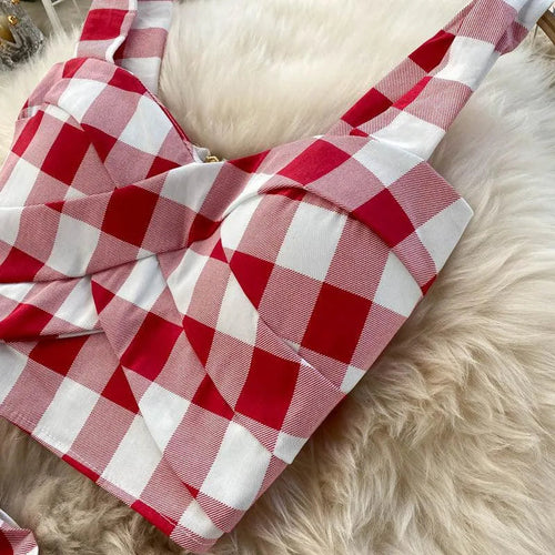 Levoire | Ensemble à deux pièces avec un mini ourlet à couper haut, style sac.