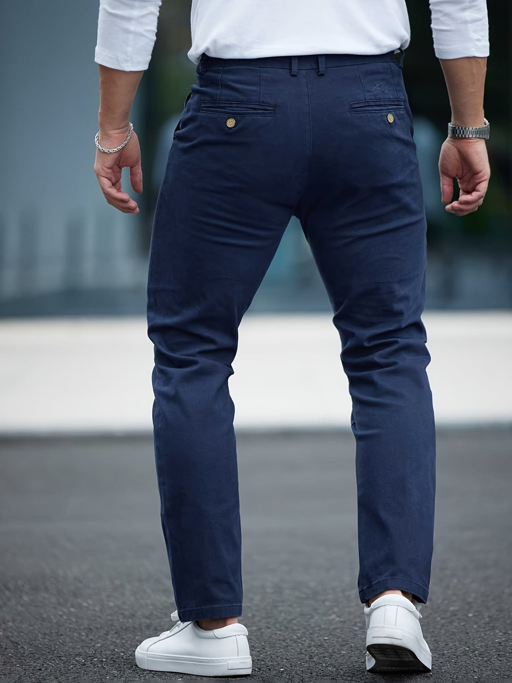 Levoire | Pantalon En Coton Slim Fit Pour Homme Avec Broderie Couleurs De Saison