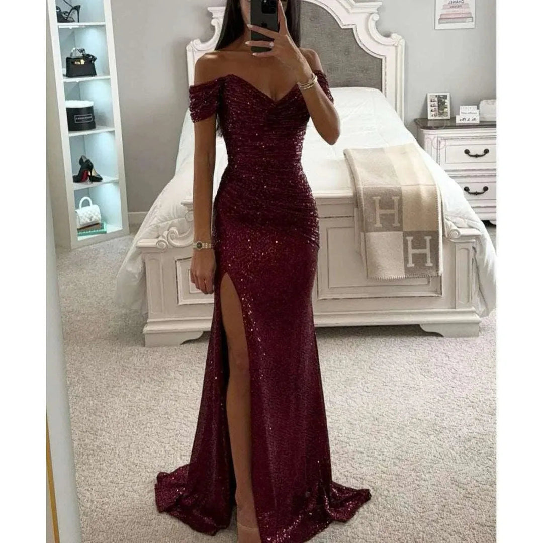 Levoire | Robe à encolure ronde avec des paillettes pour les fêtes Rouge vin