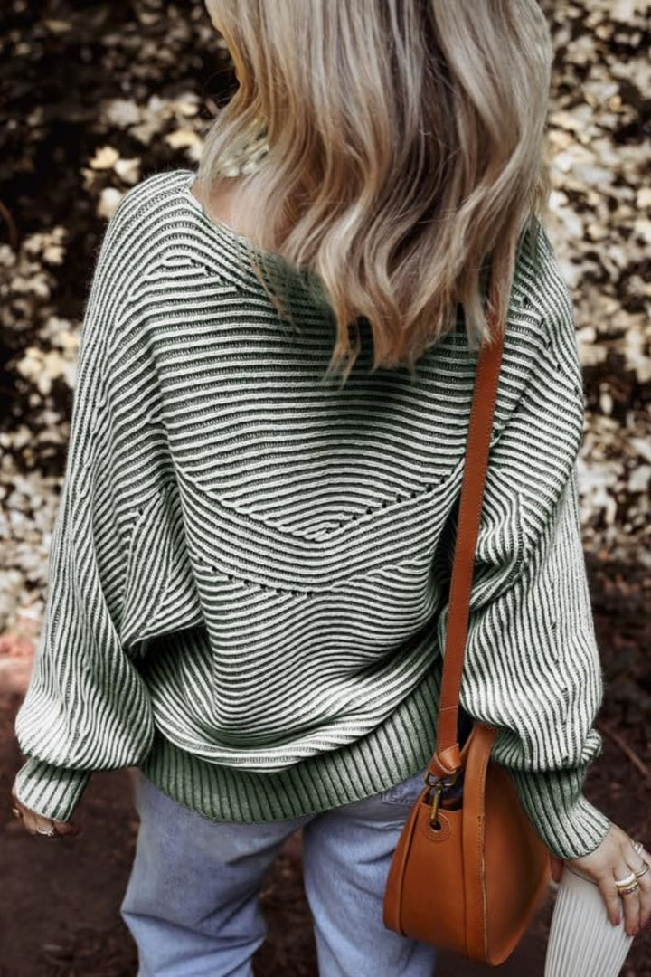 Levoire | Pull D’Hiver À Détails Dentelle Discrets