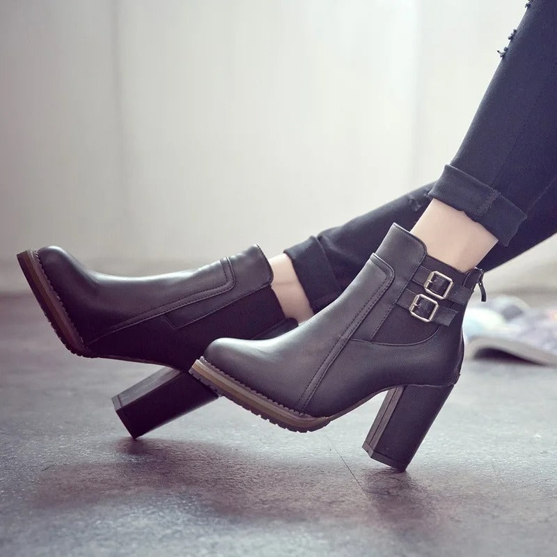 Levoire | Bottines À Talon Bloc Au Design Moderne Noir