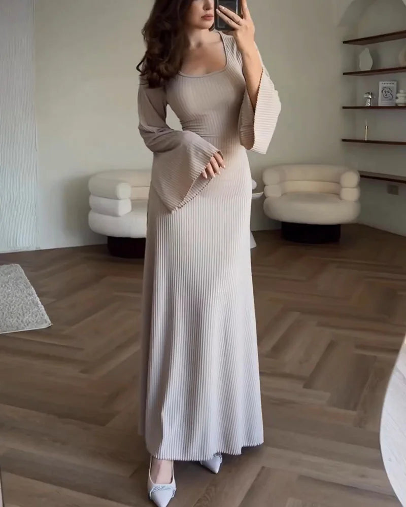 Levoire | Belle Robe Maxi Lila Avec Une Coupe Confortable Beige