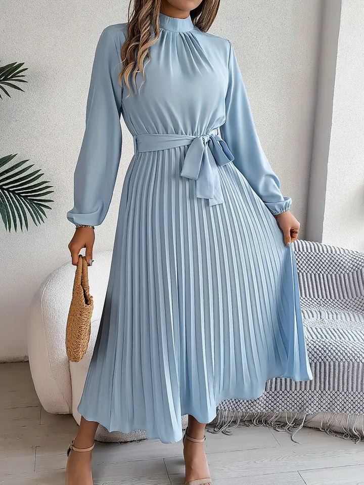 Levoire | Robe Unie Avec Col Montant Et Ceinture Plissée Bleu clair