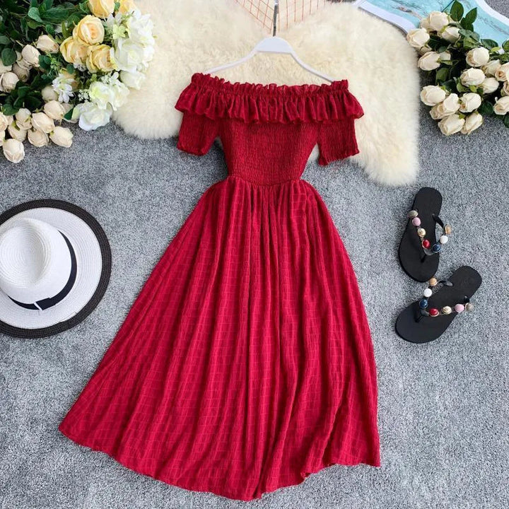 Levoire | Robe avec une taille plissée et des manches courtes sur les épaules nues Rot Une taille