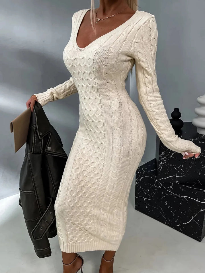 Levoire | Robe Pull Élégante Avec Dos En Dentelle