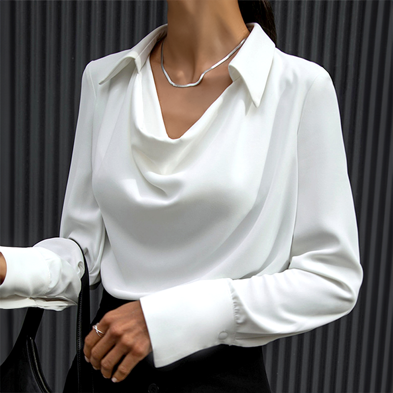 Levoire | Robe Satin Luxe V Décolleté Élégance Intemporelle & Style Sans Effort Blanc