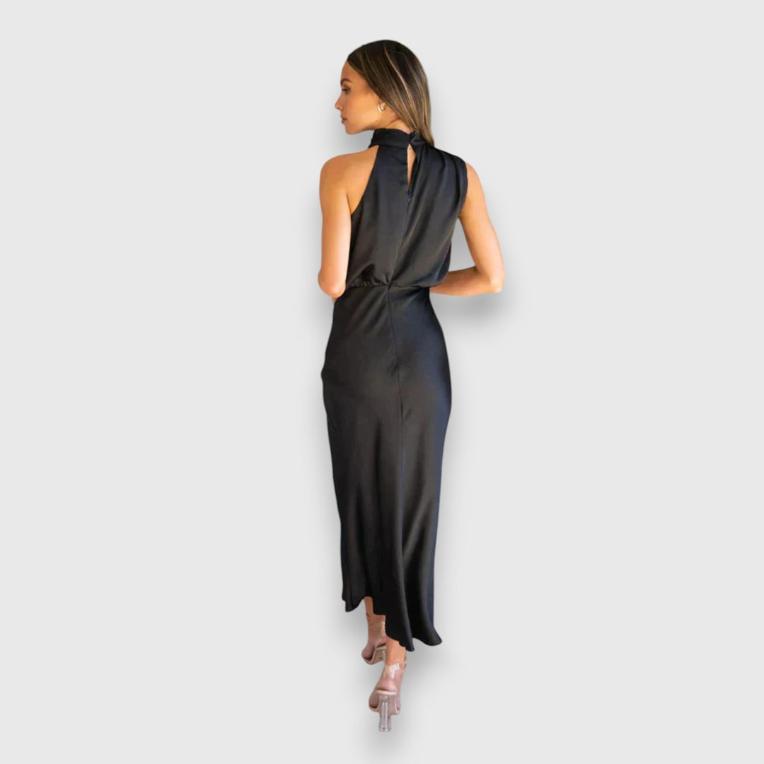 Levoire | Robe Féminine Avec Jupe Évasée
