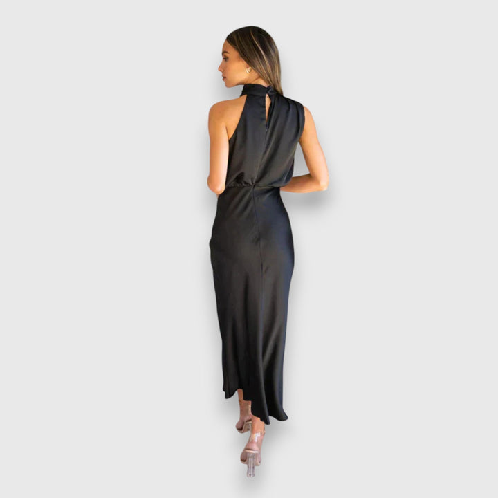 Levoire | Robe Féminine Avec Jupe Évasée