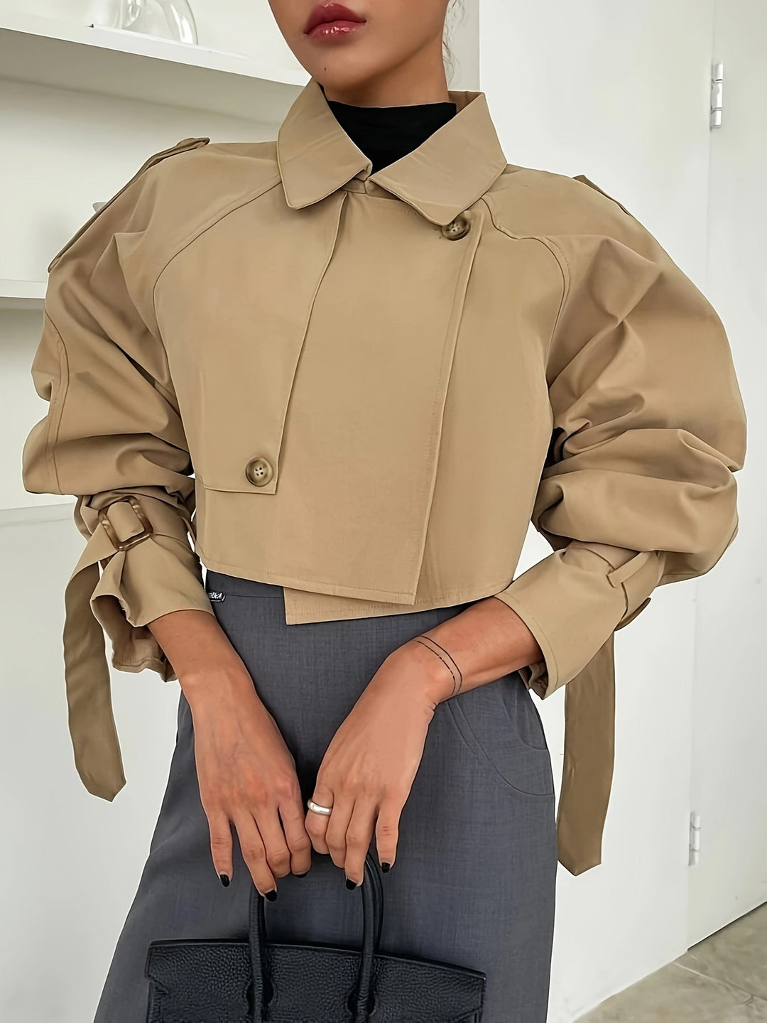 Levoire | Trench-Coat Découpé Avec Poignets À Ceinture Pour Femmes