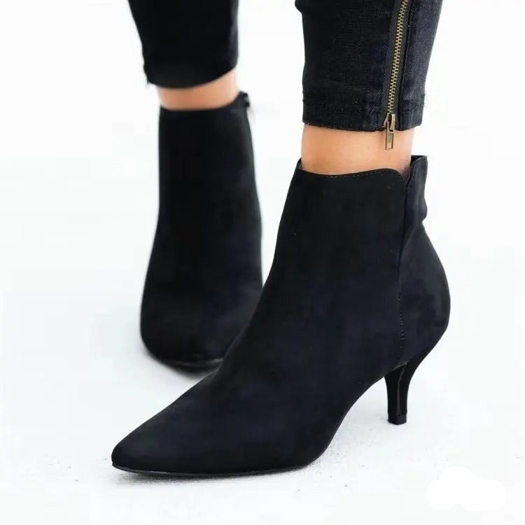 Levoire | Chic Bottine Avec Bout Pointu Et Talon Étroit Noir