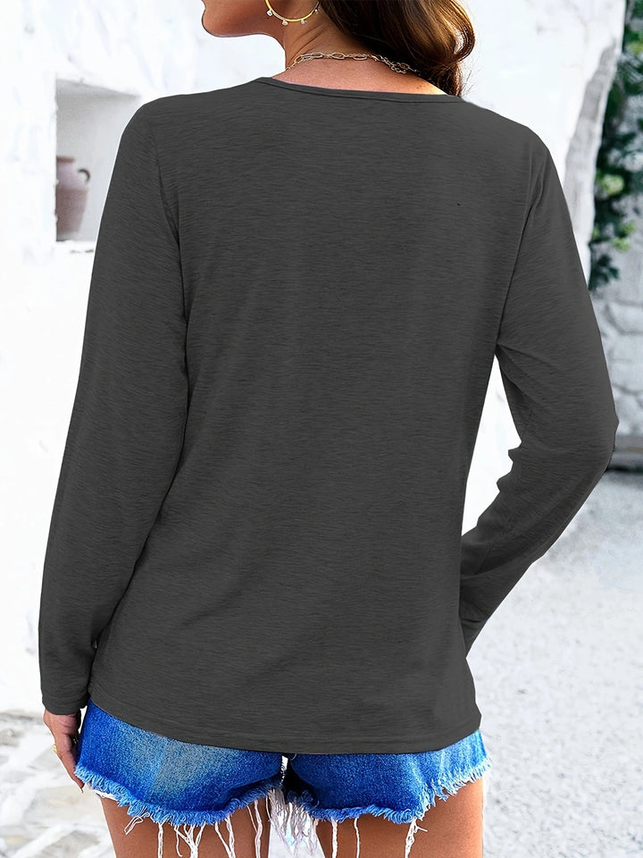 Levoire | Risti V-neck Long Sleeve T-shirt