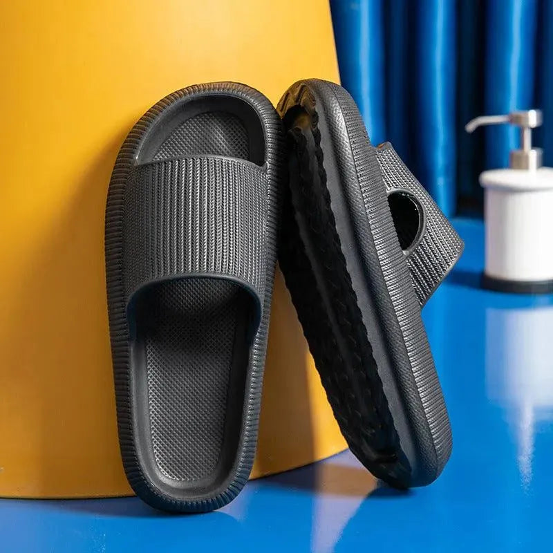 Levoire | Sandales de bain d'été avec semelle souple Noir