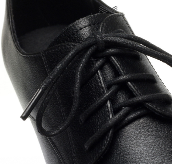 Levoire | Bottes En Dentelle Noires Pour Femmes Avec Des Talons Moyens Confortables