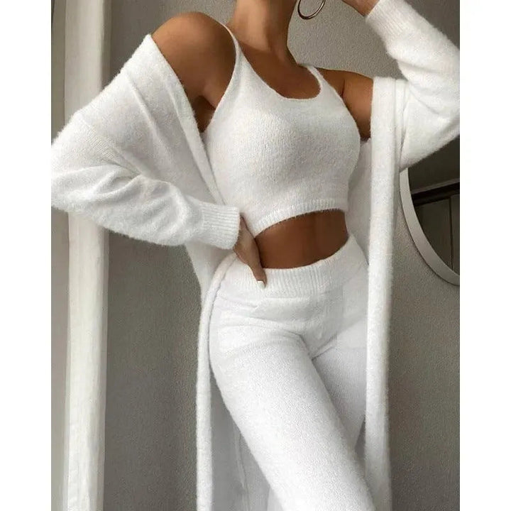Levoire | Robe femme à haut en velours court et décolleté en V Blanc