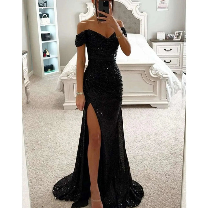 Levoire | Robe à encolure ronde avec des paillettes pour les fêtes Noir