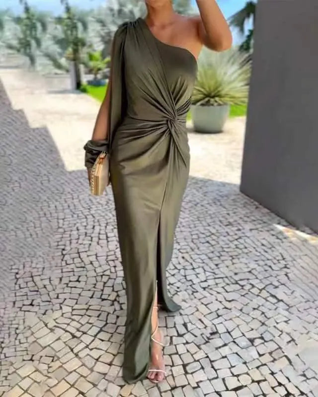 Levoire | Robe Slim Fit pour femmes en couleur unie, avec des bretelles diagonales et un nœud