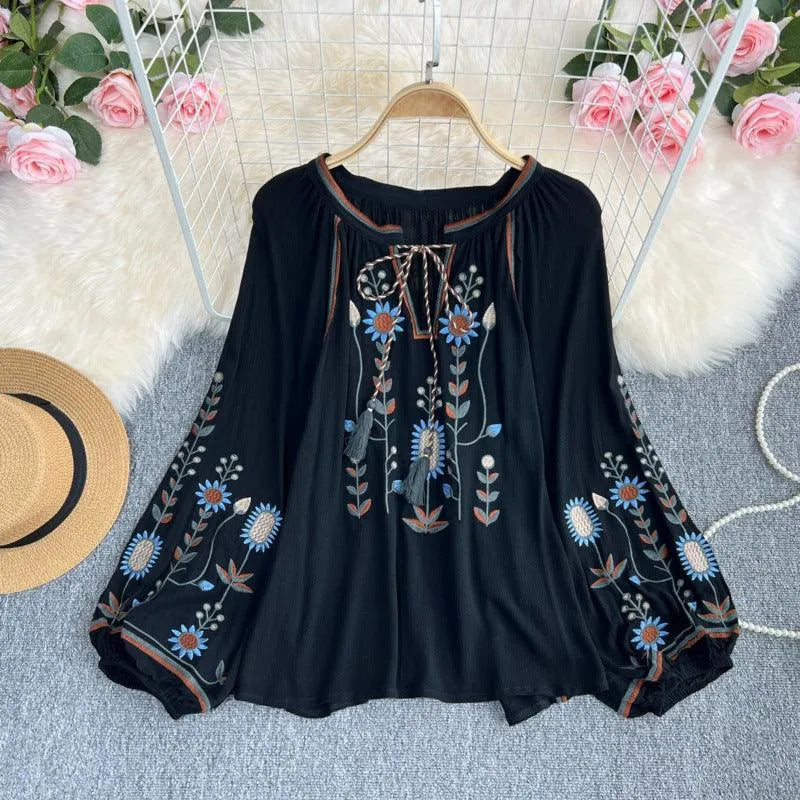 Levoire | Chemise à col rond pour femmes avec broderie