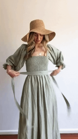 Levoire | Robe Française Avec Des Manches Volantes