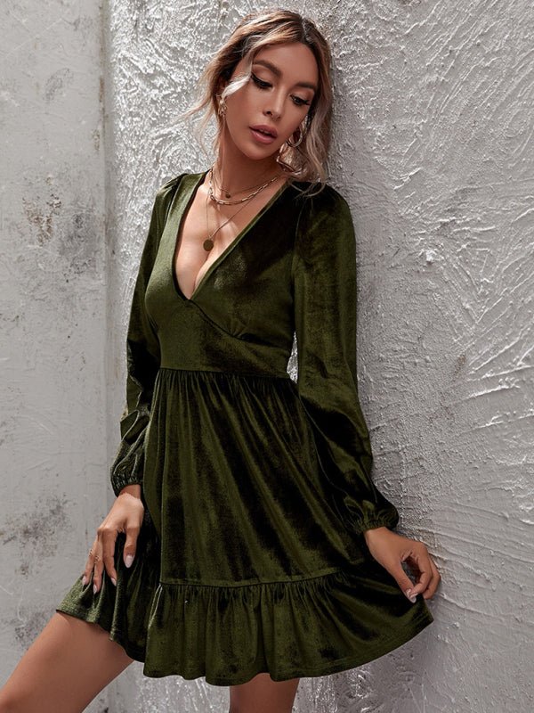 Levoire | Velours doré profond robe à décolleté en V à manches bouffantes en argent-larche Vert