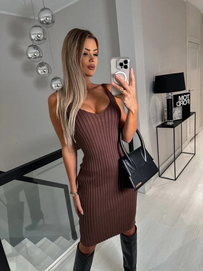 Levoire | Robe Sans Manche Avec Pull Gratuit