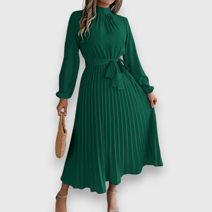 Levoire | Élégance Intemporelle Dans Une Robe Midi Vert
