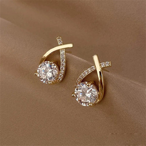 Levoire | Boucles D'Oreilles Croix En Cristal Élégance Intemporelle