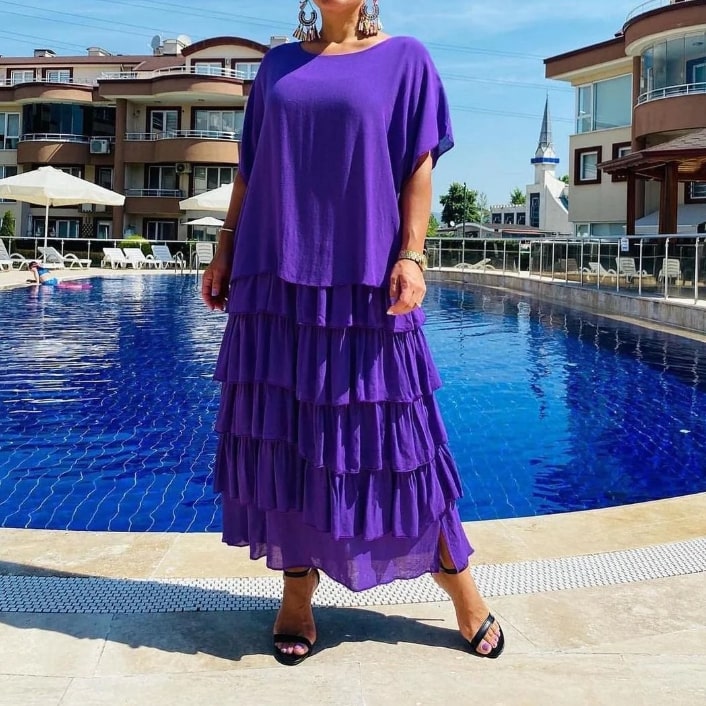 Levoire | Robe à couches élégante à manches courtes Lila