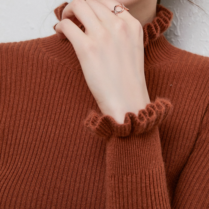 Levoire | Pull Doux Avec Des Détails Raffinés Auburn