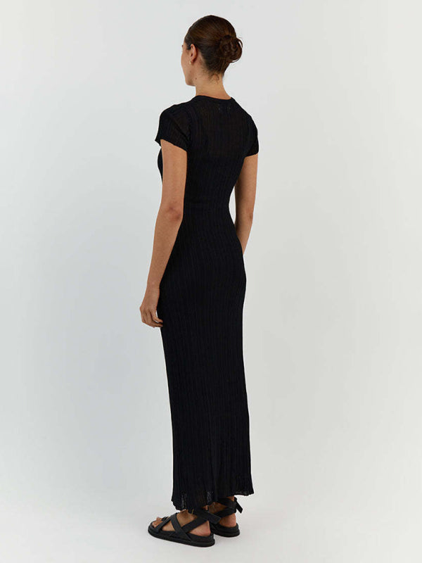 Levoire | Nouvelle robe tricotée ample à rayures avec encolure ronde et taille cintrée transparente féminine.