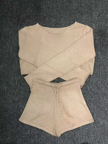 Levoire | Pour femmes Destination de vacances - ensemble en top rayé en tricot et shorts sexy avec ventre nu