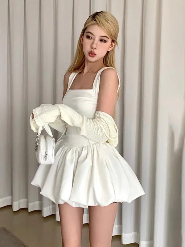 Levoire | Nouvelle robe et jupe sans manches en peluche avec décolleté carré et ceinture