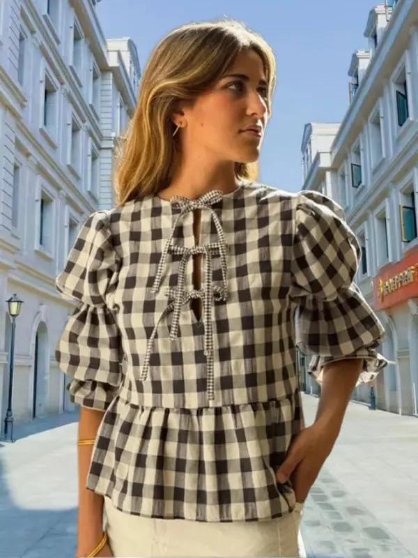 Levoire | Mode Col Rond Puffer Chemise Top avec design monochrome doux ajusté Noir