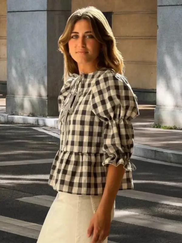 Levoire | Mode Col Rond Puffer Chemise Top avec design monochrome doux ajusté