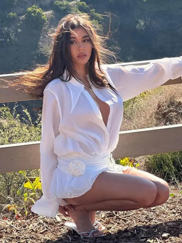 Levoire | Nouvelle robe chemise blanche à cols en V froncée jupe fille