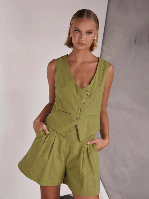 Levoire | Élégant et moderne salopette à shorts unie à décolleté en V Vert