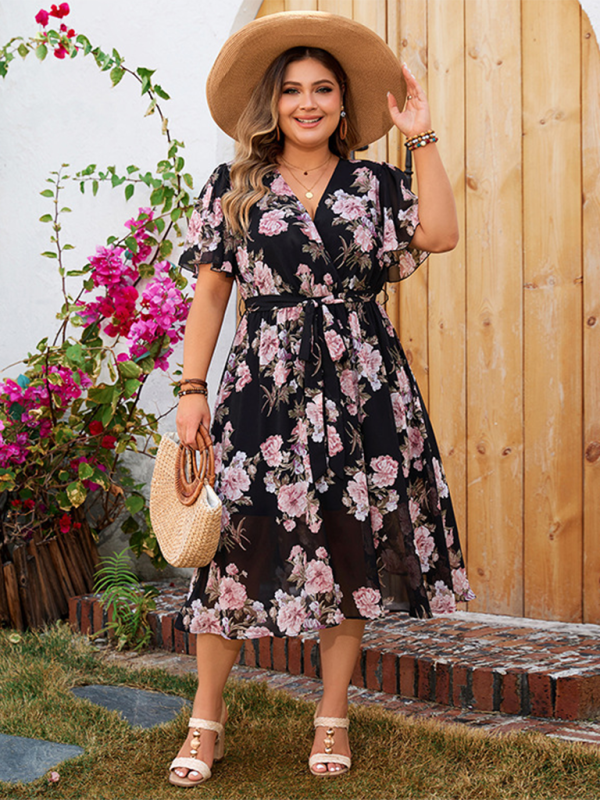 Levoire | Plus-Size Femmes V-neck avec des manches évasées en finition robe fleurie Noir