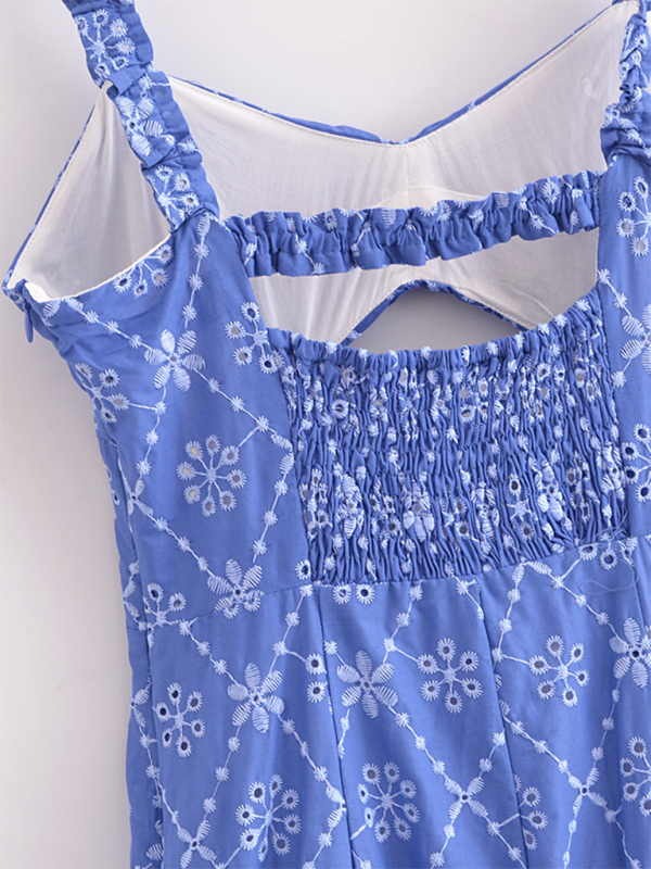 Levoire | Robe à bretelles slim brodée à trous pour femmes