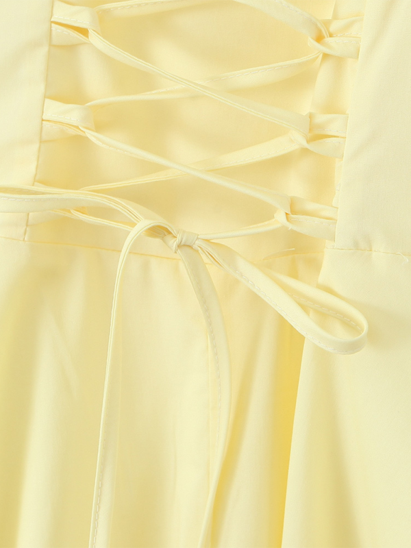 Levoire | Fleur de dentelle Robe à bretelles en V