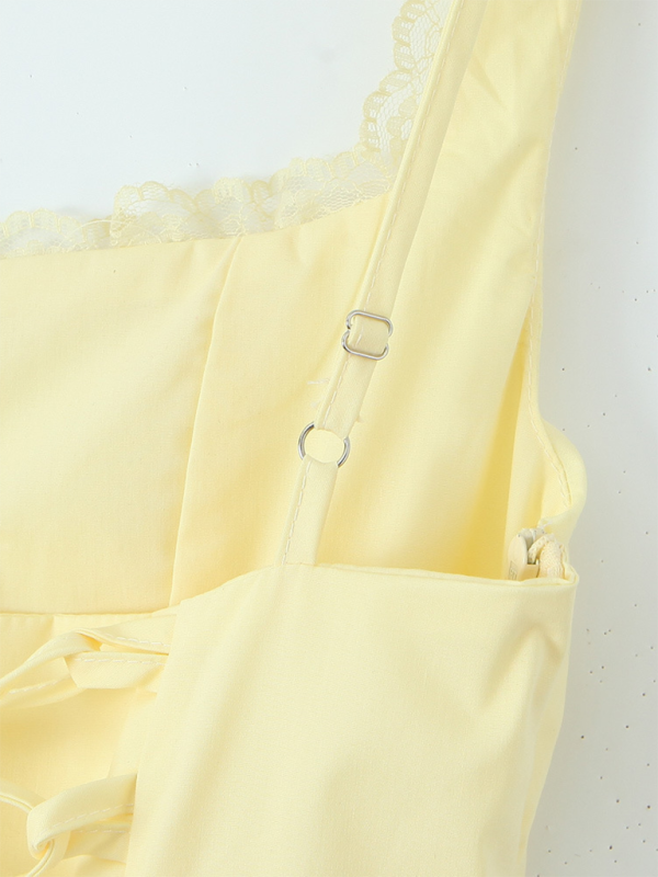 Levoire | Fleur de dentelle Robe à bretelles en V