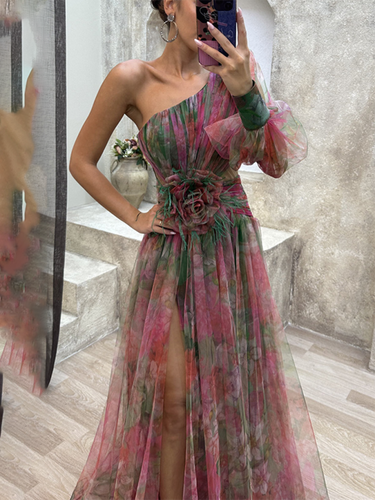 Levoire | Nouvelle robe de fête en mesh à épaules et fente INS L Robe de mode ample