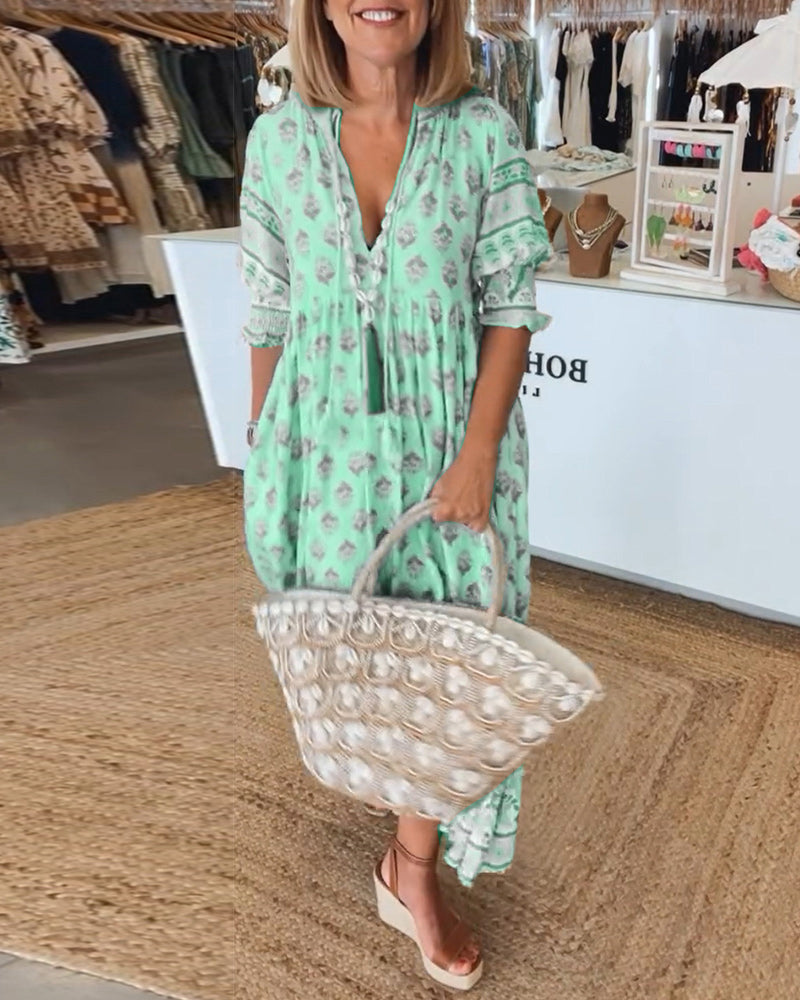 Levoire | Robe De Printemps Élégante Avec Décolleté En V Et Silhouette En A