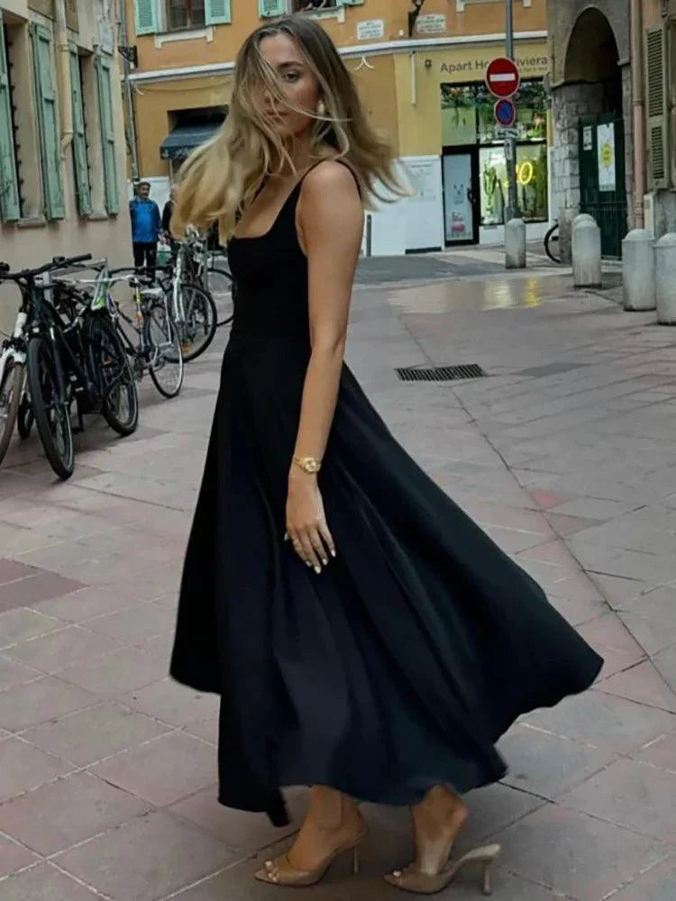 Levoire | Valuvasti Maxi Dress Léger Élégant Robe Noir