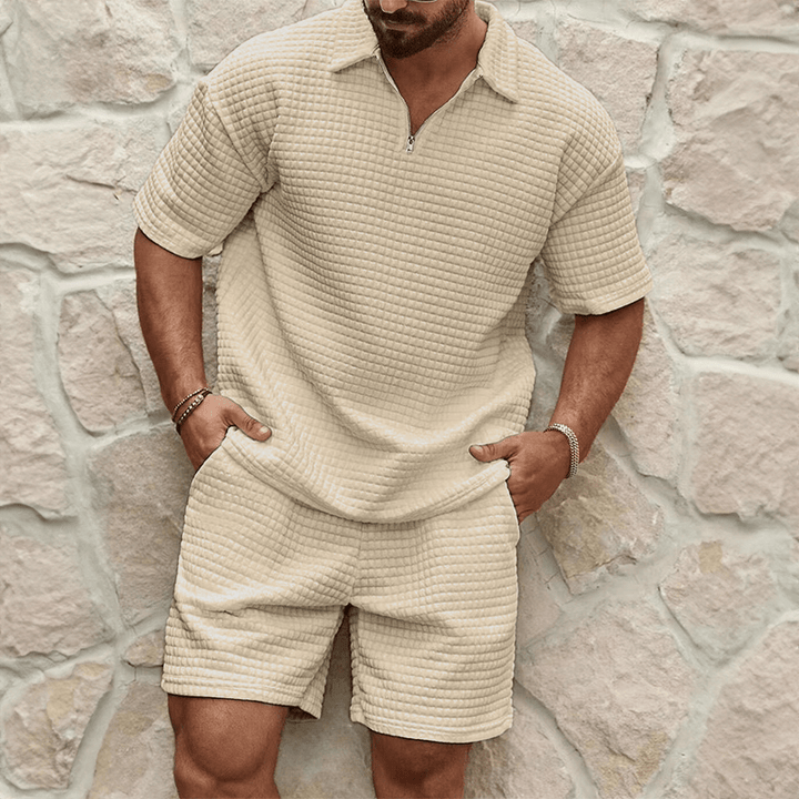 Levoire | Luxe tenue d'été pour hommes polo zippé half avec shorts assortis Beige