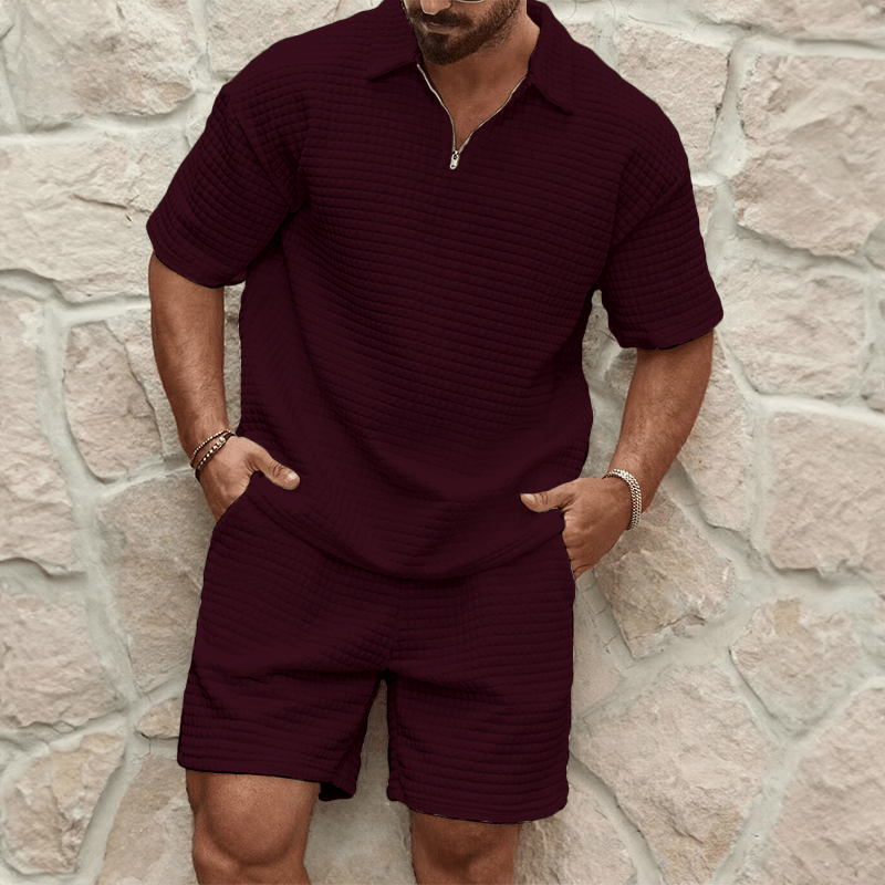 Levoire | Luxe tenue d'été pour hommes polo zippé half avec shorts assortis Bordeaux Rouge