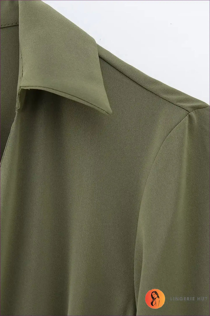 Levoire | Élégante robe plissée avec ceinture design | Style de bureau intemporel
