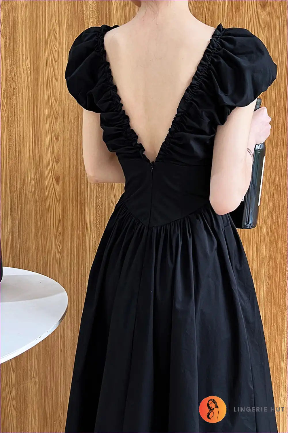 Levoire | Élégante robe midi à volants blancs - Charme intemporel