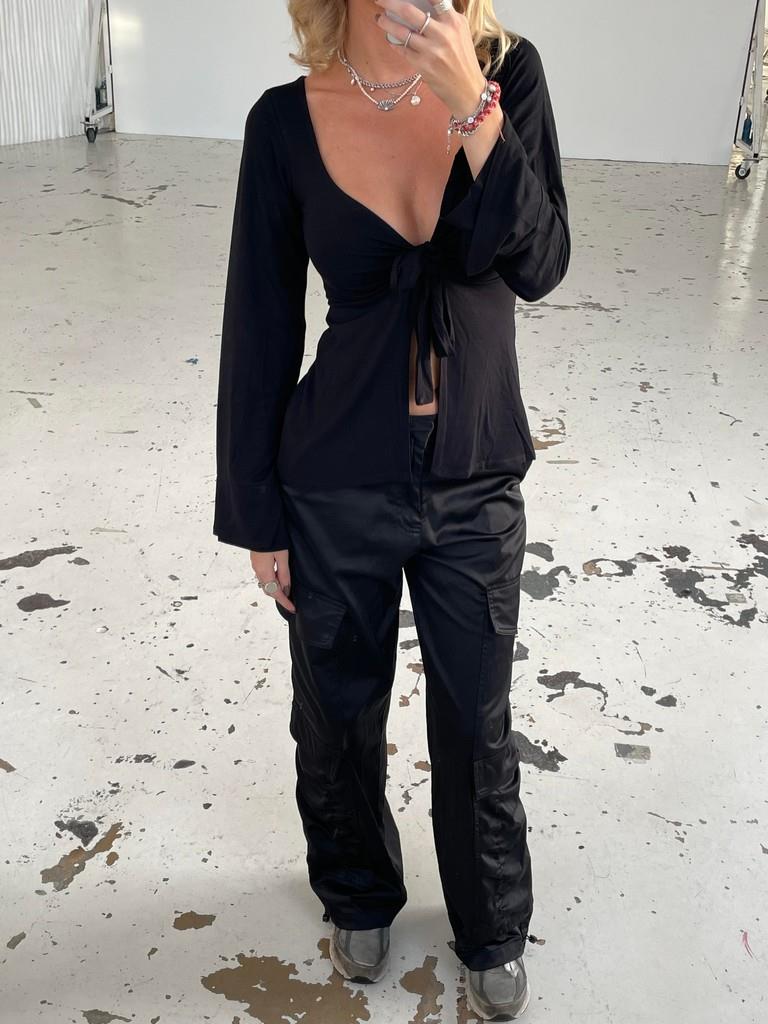 Levoire | Blouse À Manches Longues Avec Fermeture À Noeud Pour Femmes