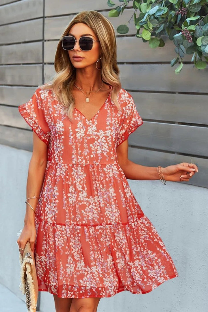 Levoire | Robe avec décolleté en V et manches courtes Rouge