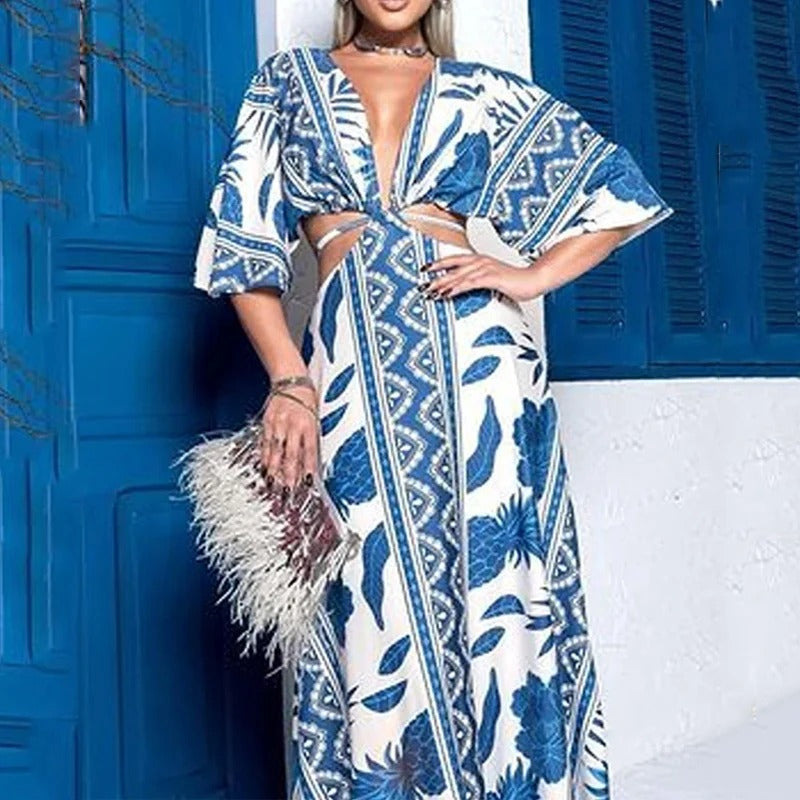 Levoire | Robe Maxi Stylée Bleue Avec Décolleté En V, Manches Courtes Et Taille Ouverte