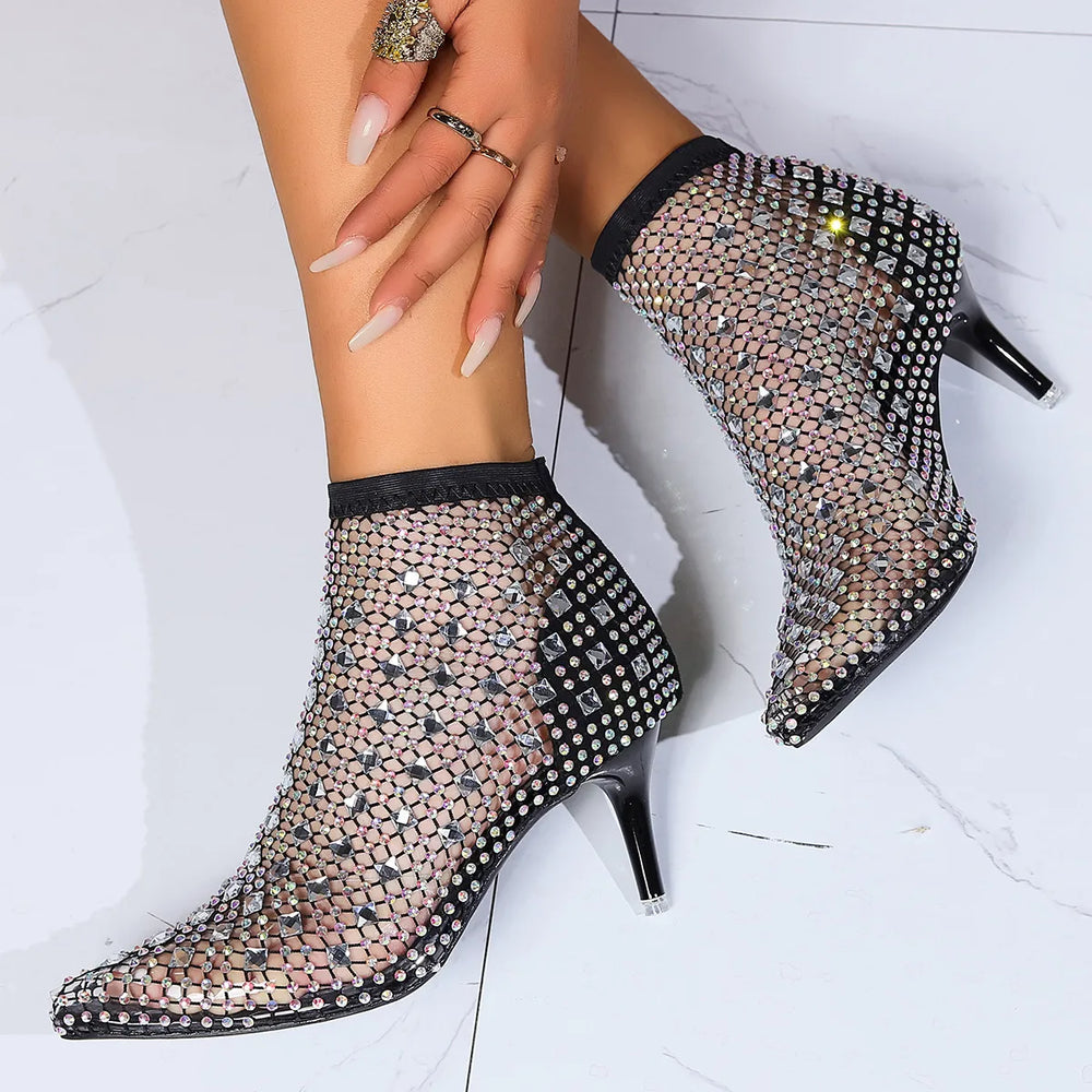 Levoire | chaussure à talon aigu haut et court avec strass